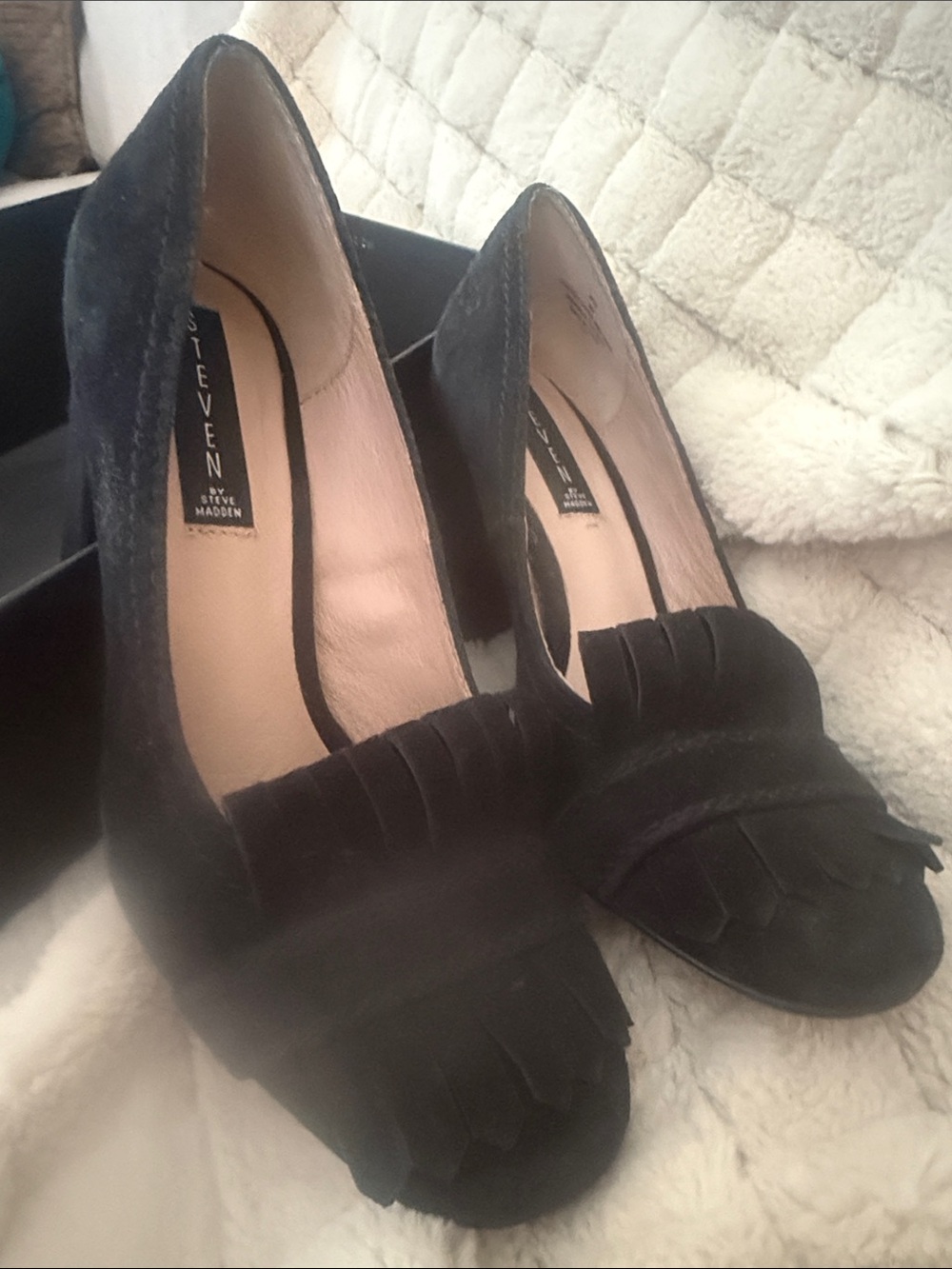 Steve Madden Black Suede Fringed Toe Pumps